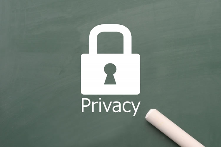 プライバシー権の侵害