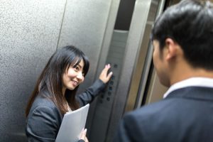 エレベーターに関するビジネスマナー