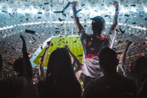 「ファン」「サポーター」の意味と違い